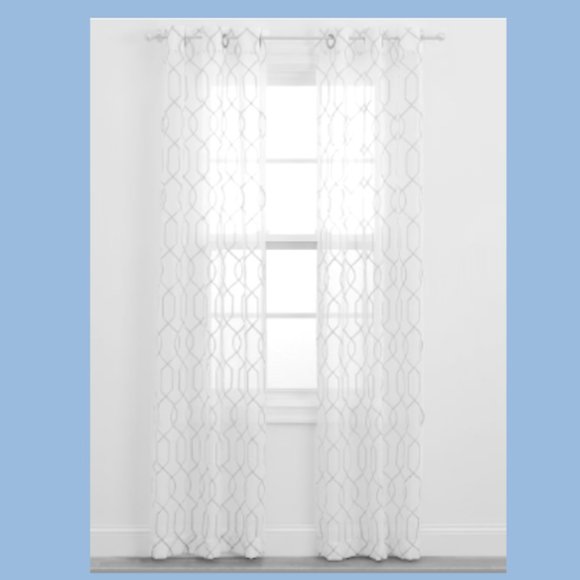 🎯 White sheer window panel pair w/ eyelets white embroidered pattern - NWT - Picture 5 of 5
